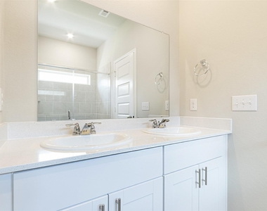 8205 Red Spruce St - Photo Thumbnail 18
