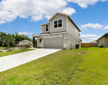 8205 Red Spruce St - Photo Thumbnail 43