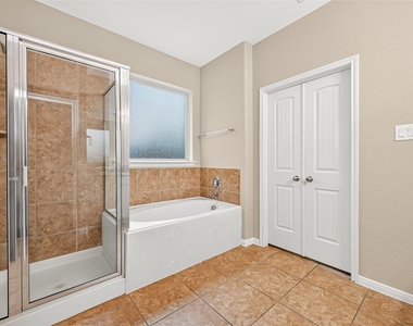 51 S Greenprint Circle - Photo Thumbnail 30