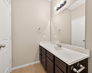51 S Greenprint Circle - Photo Thumbnail 39