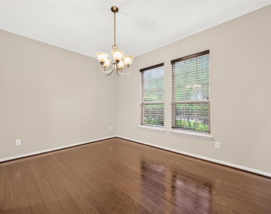 51 S Greenprint Circle - Photo Thumbnail 6