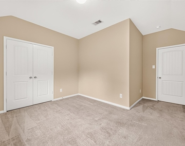 51 S Greenprint Circle - Photo Thumbnail 41