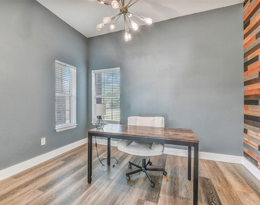 994 Jefferson Street - Photo Thumbnail 18