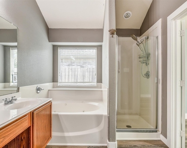 994 Jefferson Street - Photo Thumbnail 16