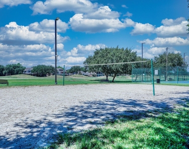 10427 Lyndon Meadows Drive - Photo Thumbnail 47