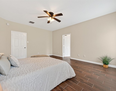 10427 Lyndon Meadows Drive - Photo Thumbnail 14