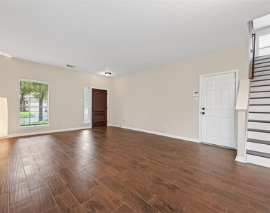 10427 Lyndon Meadows Drive - Photo Thumbnail 2