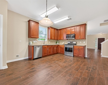 10427 Lyndon Meadows Drive - Photo Thumbnail 9