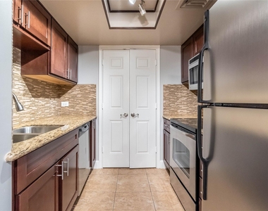 3525 Sage Road - Photo Thumbnail 11