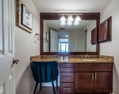 3525 Sage Road - Photo Thumbnail 15