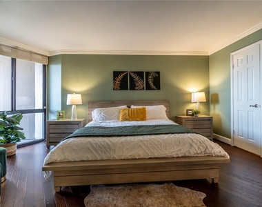 3525 Sage Road - Photo Thumbnail 3