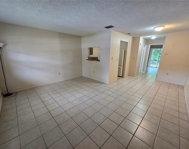 289 Jeru Boulevard - Photo Thumbnail 1