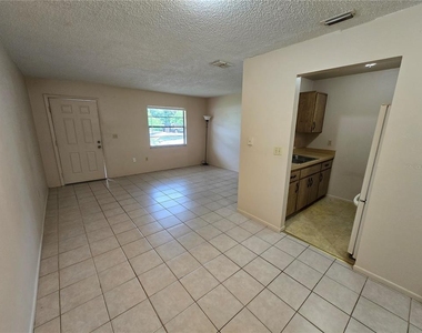 289 Jeru Boulevard - Photo Thumbnail 4