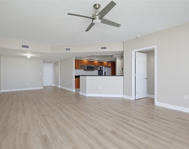241 Riverside Drive - Photo Thumbnail 13