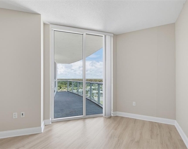 241 Riverside Drive - Photo Thumbnail 21