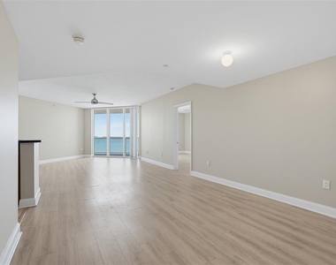 241 Riverside Drive - Photo Thumbnail 4