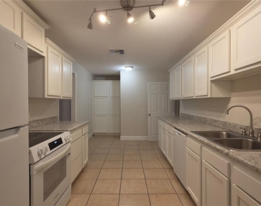 105 S Colorado Ave - Photo Thumbnail 5