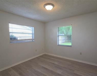 652 W Minnesota Avenue - Photo Thumbnail 13