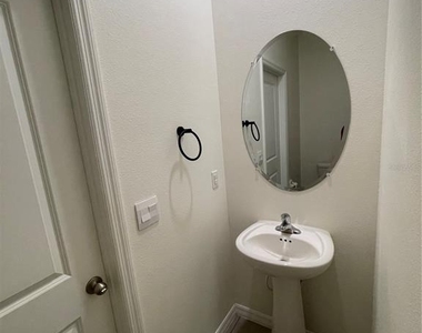 2883 Peony Prairie Lane - Photo Thumbnail 38