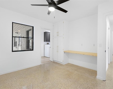 2723 Lynnhurst Street - Photo Thumbnail 22