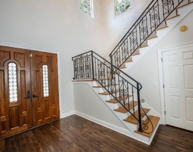 3915 W Kensington Avenue - Photo Thumbnail 6