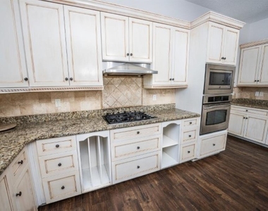 3915 W Kensington Avenue - Photo Thumbnail 18