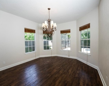 3915 W Kensington Avenue - Photo Thumbnail 11