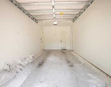 3915 W Kensington Avenue - Photo Thumbnail 47