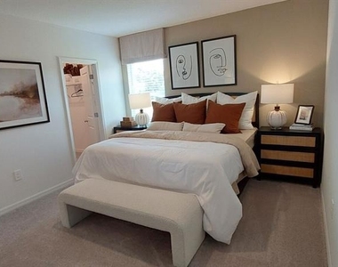 13490 Tropical Breeze Way - Photo Thumbnail 4