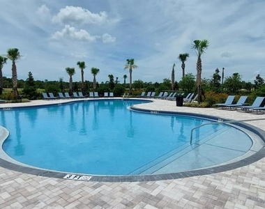 13490 Tropical Breeze Way - Photo Thumbnail 7