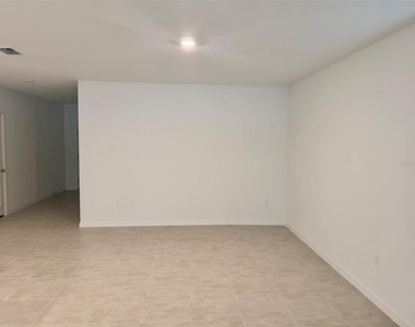 13490 Tropical Breeze Way - Photo Thumbnail 10