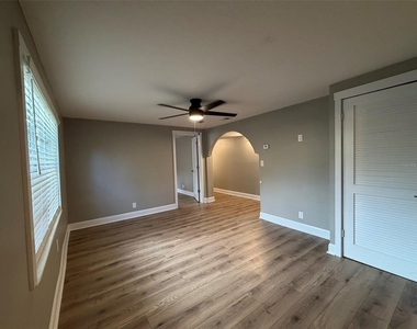 101 W Lemon Street - Photo Thumbnail 6