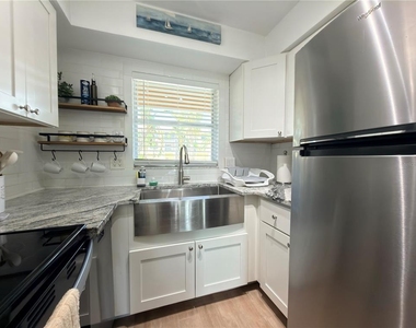 439 S Paula Drive - Photo Thumbnail 7