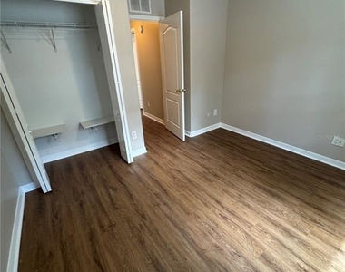 10625 Shady Falls Court - Photo Thumbnail 13