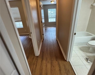 10625 Shady Falls Court - Photo Thumbnail 11