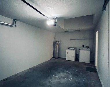 4737 5th Street - Photo Thumbnail 35