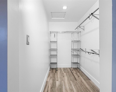 439 Capri Way Ne - Photo Thumbnail 16