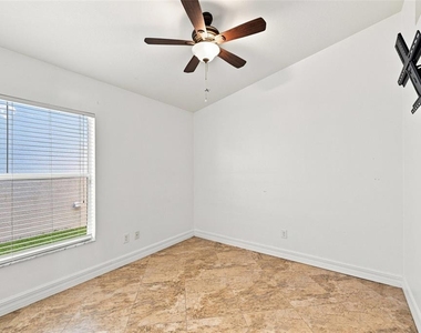 31053 Tagus Loop - Photo Thumbnail 17