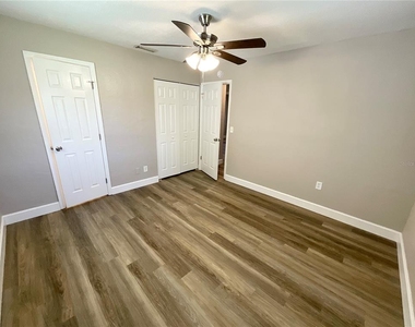 4041 53rd Avenue N - Photo Thumbnail 13
