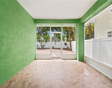 2318 W Cherry Street - Photo Thumbnail 25