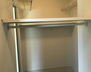 4711 Grove Point Drive - Photo Thumbnail 18