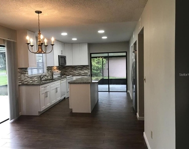 4711 Grove Point Drive - Photo Thumbnail 3