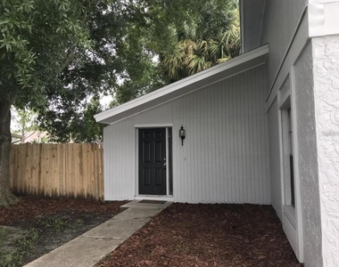 4711 Grove Point Drive - Photo Thumbnail 2