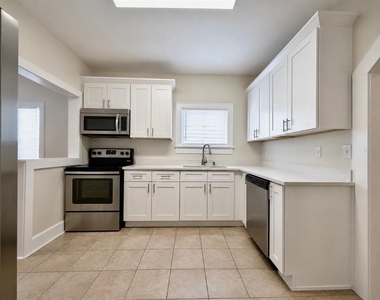 103 W Emma Street - Photo Thumbnail 5