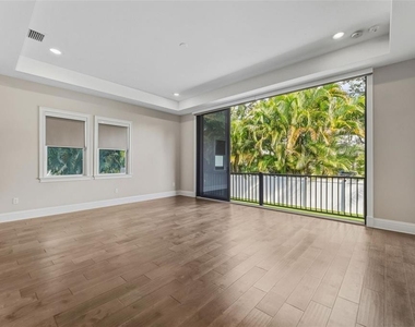 481 W Davis Boulevard - Photo Thumbnail 19