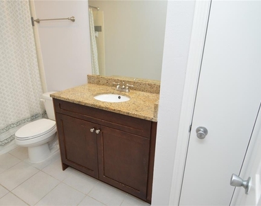 10200 Gandy Boulevard N - Photo Thumbnail 23