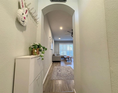 10703 Verawood Drive - Photo Thumbnail 2