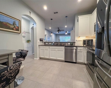 10703 Verawood Drive - Photo Thumbnail 5