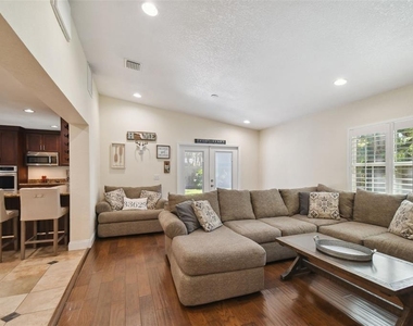 4802 W Longfellow Avenue - Photo Thumbnail 31