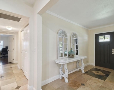 4802 W Longfellow Avenue - Photo Thumbnail 3
